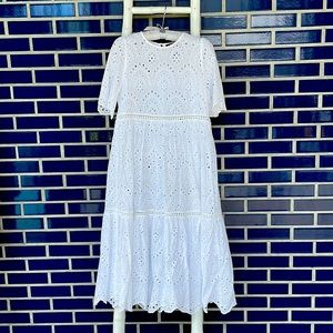 Beautiful eyelet dress.
